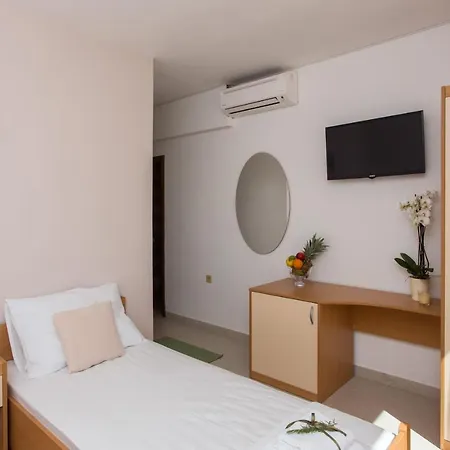 Rosa Bianca - Comfort Triple With Garden View * Mokošica